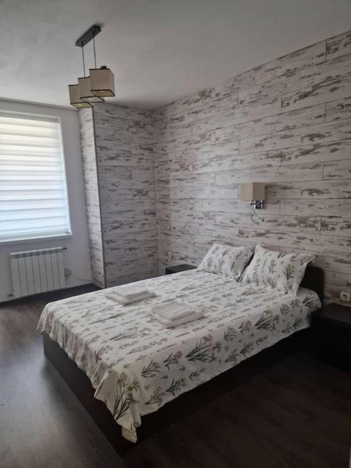 Cozy Central Apartment In Outskirts Of Old Sofia Esterno foto
